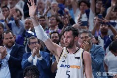 蓝军在赛季激战中逆转红军，绝杀皇马展现实力