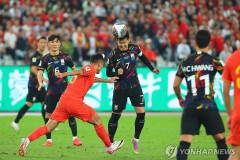 足球世预赛焦点战：瑞士对阵洛文尼亚，悬念迭起！